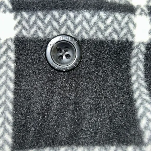 Ike Behar Women’s coat extra large black and￼white - Picture 4 of 7